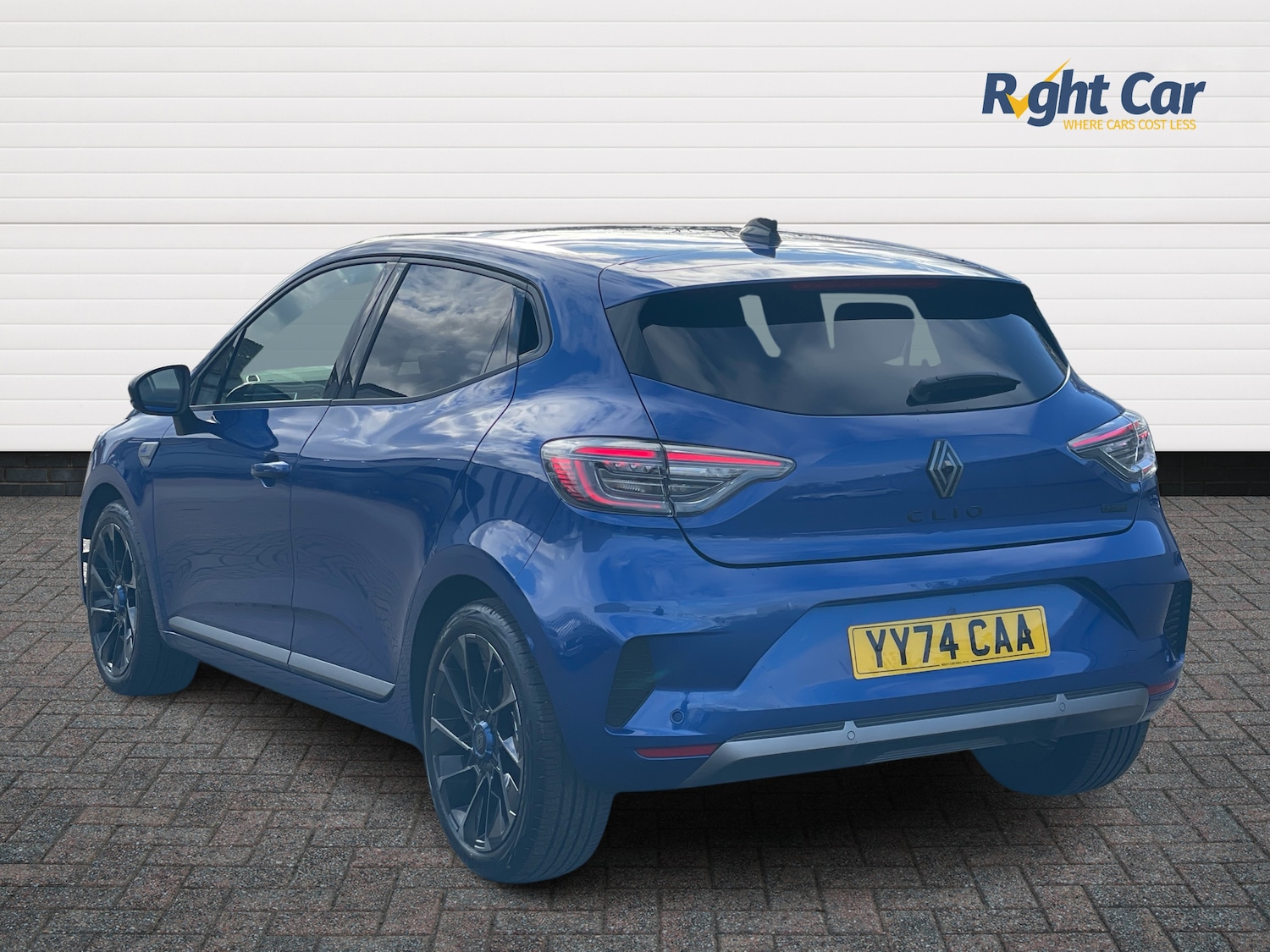 Used Renault Clio 2024 for sale - 76339068: Photo 3