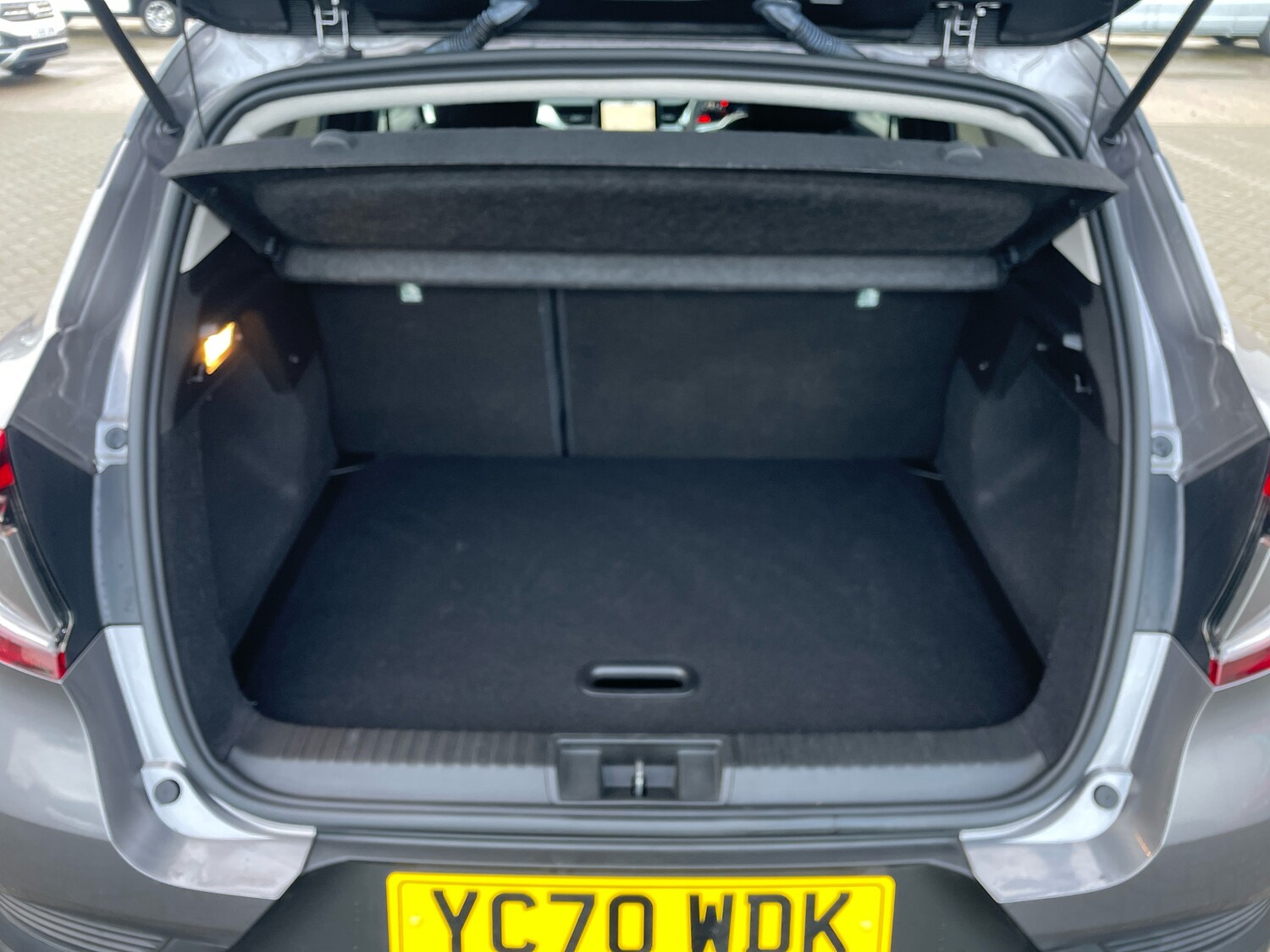 Used Renault Captur 2020 for sale - 77360626: Photo 9