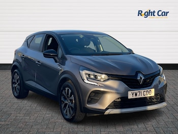 2022 (71) - 1.0 TCE 90 SE Limited 5dr