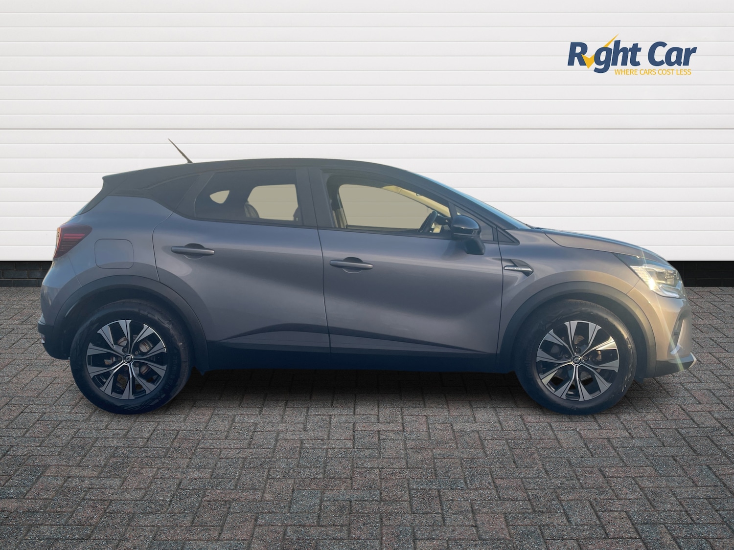 Used Renault Captur 2022 for sale - 76609406: Photo 4