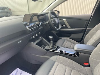 Used Citroen C4 2023 for sale - 75967429: Photo 2
