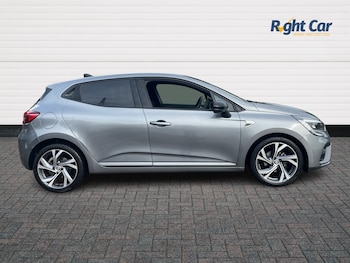Used Renault Clio 2023 for sale - 75722531: Photo