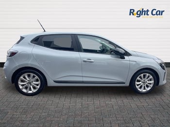 Used Renault Clio 2025 for sale - 79659885: Photo
