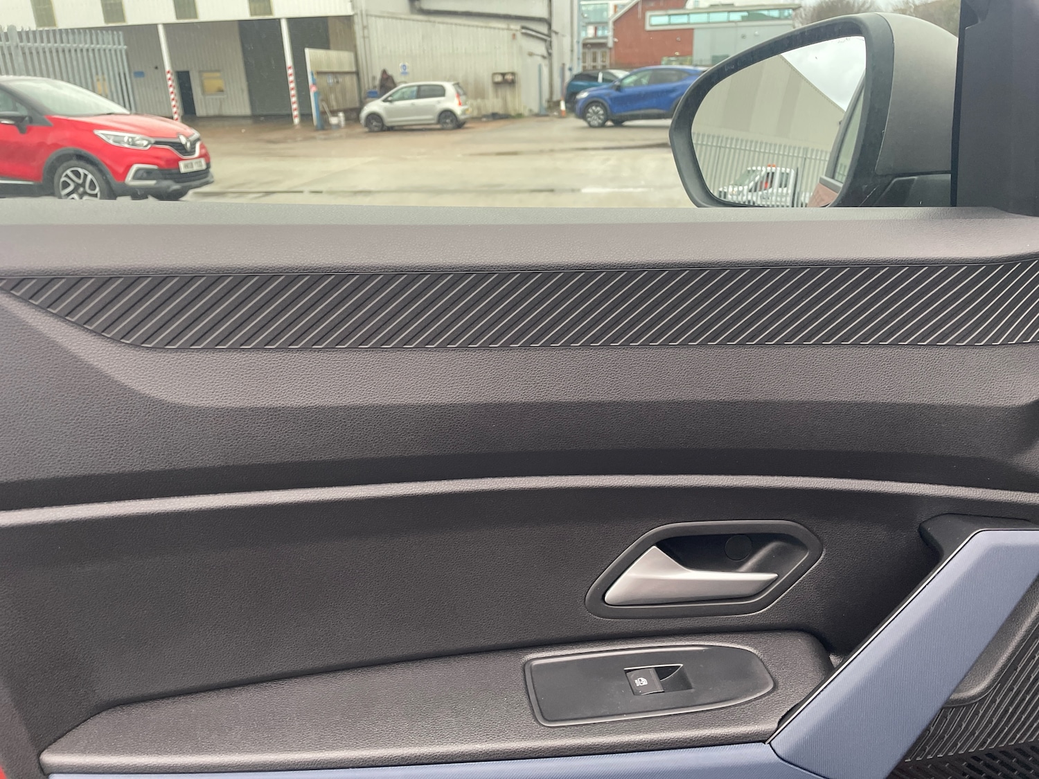 Used Dacia Duster 2025 for sale - 76901542: Photo 11