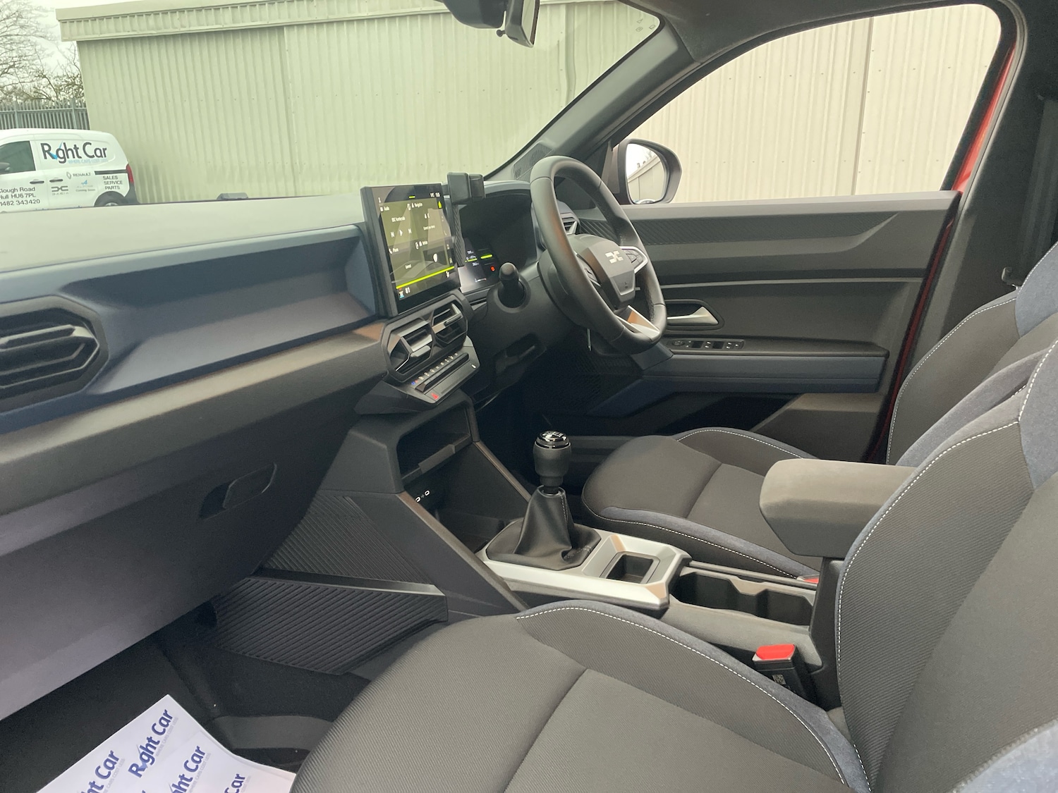 Used Dacia Duster 2025 for sale - 76901542: Photo 2