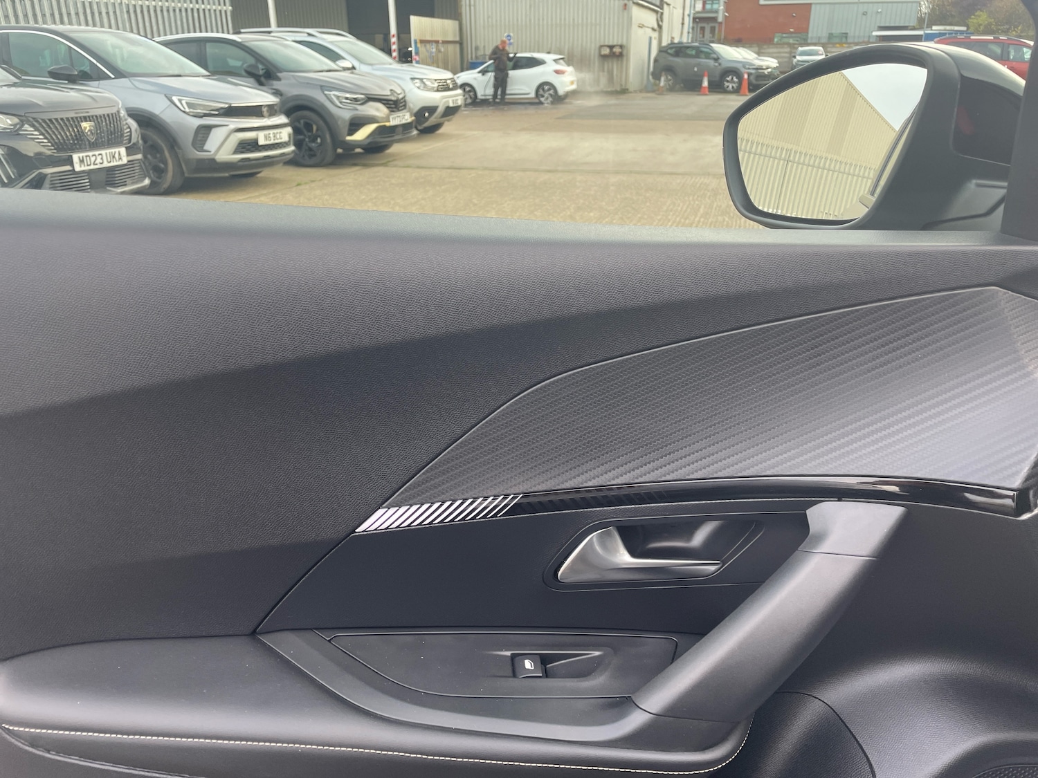 Used Peugeot 2008 2023 for sale - 76420148: Photo 11