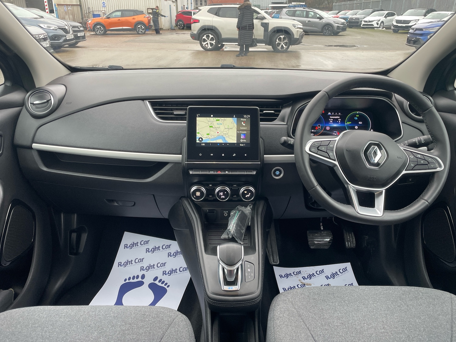 Used Renault Zoe 2021 for sale - 77442676: Photo 8