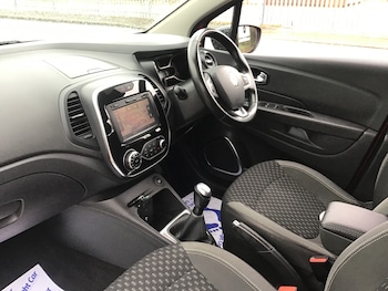 Used Renault Captur 2018 for sale - 76966832: Photo