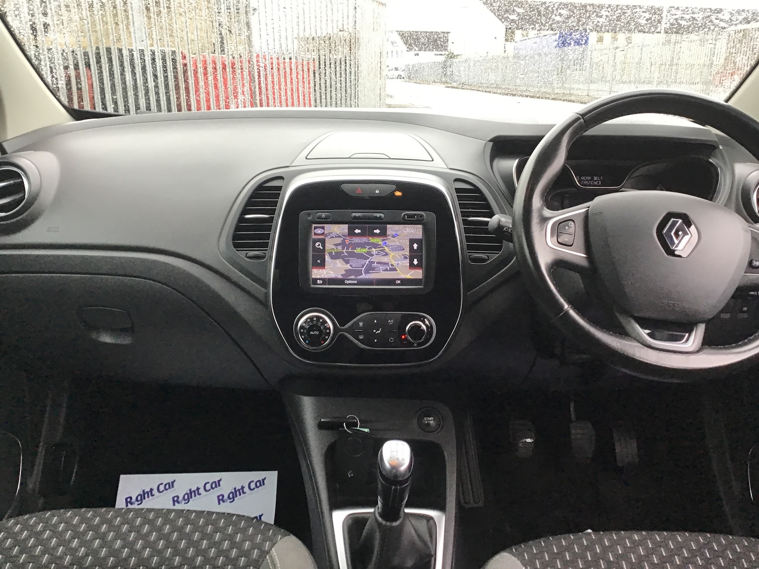 Used Renault Captur 2018 for sale - 76966832: Photo 8