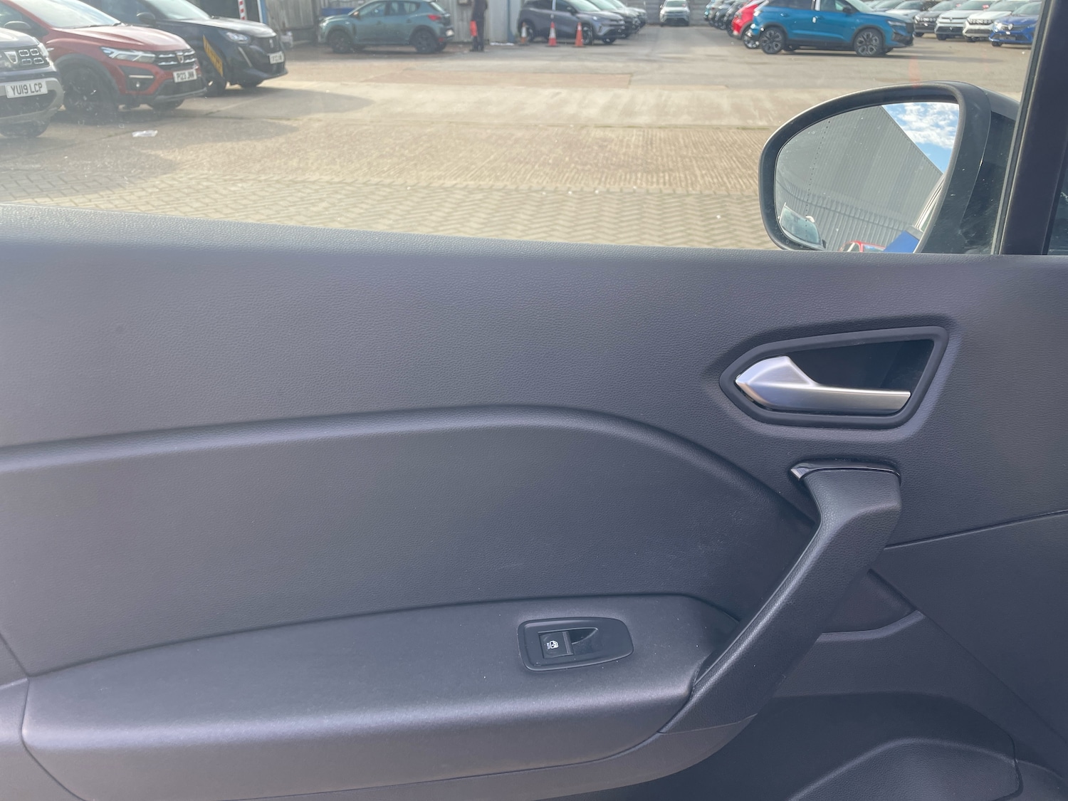 Used Renault Captur 2020 for sale - 76125151: Photo 11