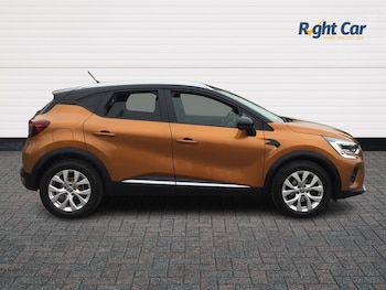 Used Renault Captur 2021 for sale - 77726212: Photo