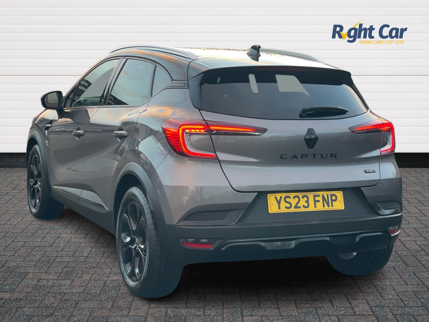 Used Renault Captur 2023 for sale - 76691631: Photo 3