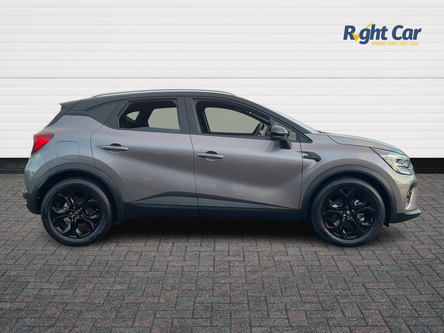 Used Renault Captur 2023 for sale - 76691631: Photo 4