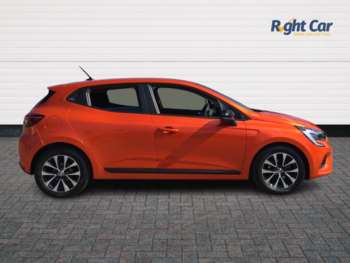 Used Renault Clio 2023 for sale - 74298348: Photo