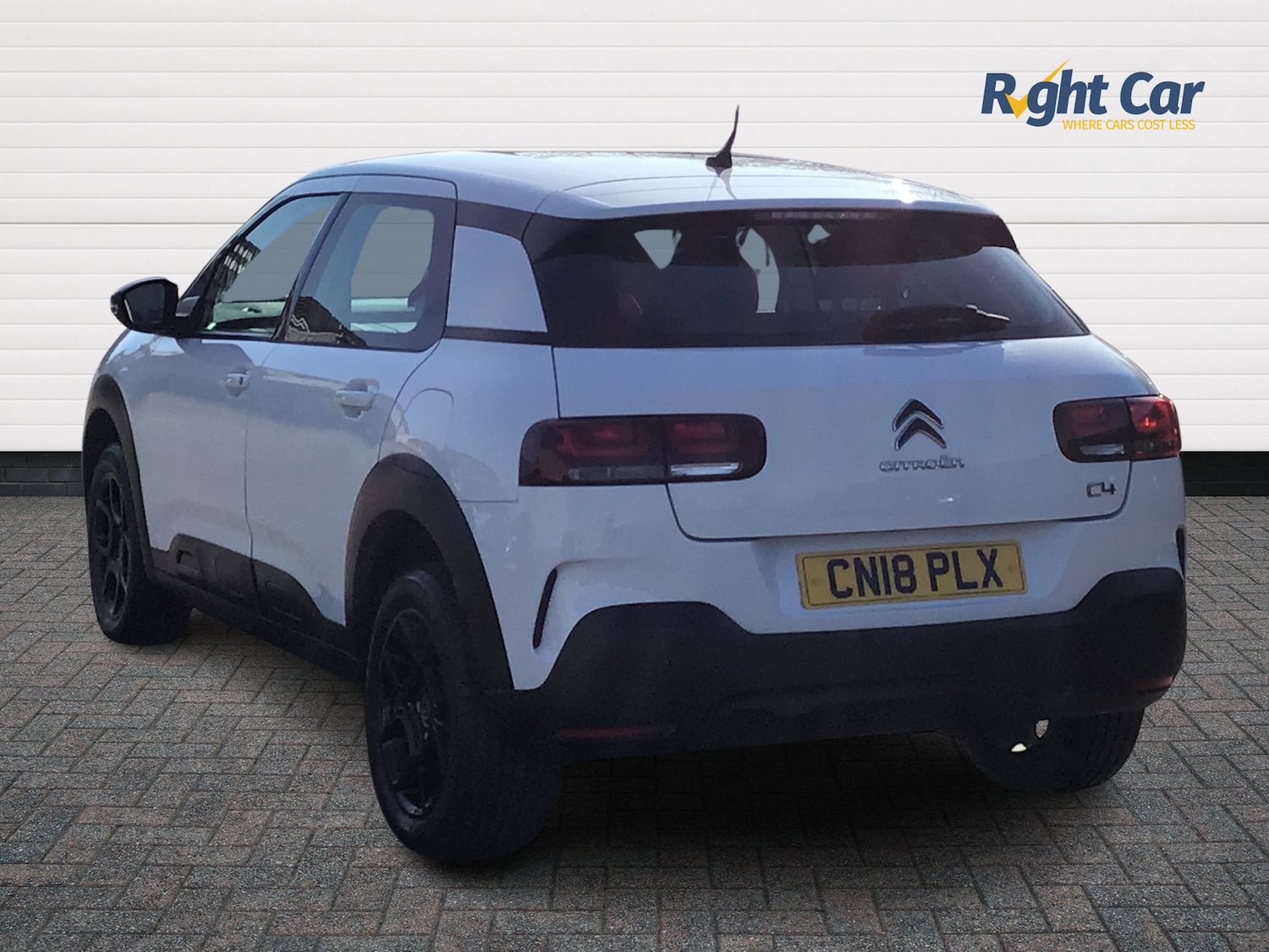 Used Citroen C4 Cactus 2018 for sale - 77971825: Photo 3