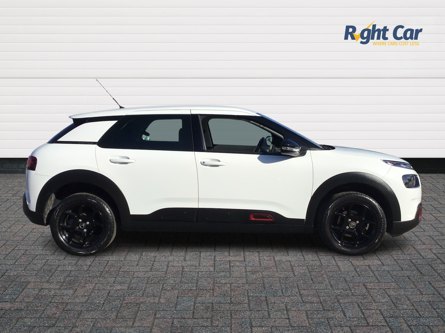 Used Citroen C4 Cactus 2018 for sale - 77971825: Photo 4
