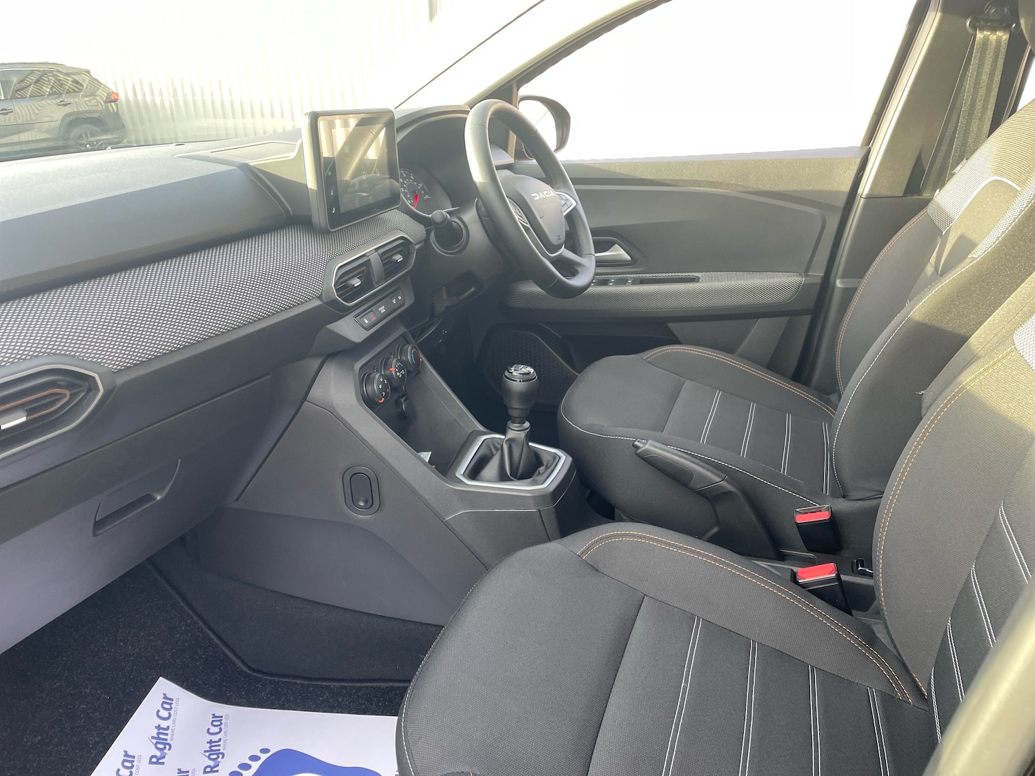 Used Dacia Sandero Stepway 2024 for sale - 76842219: Photo 2