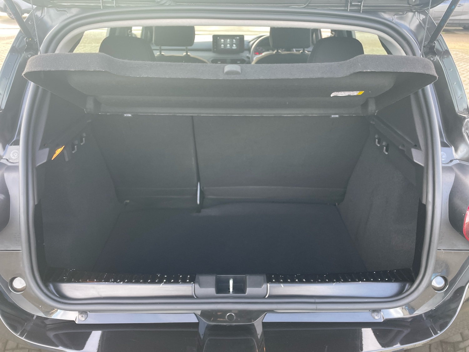 Used Dacia Sandero Stepway 2024 for sale - 76842219: Photo 9