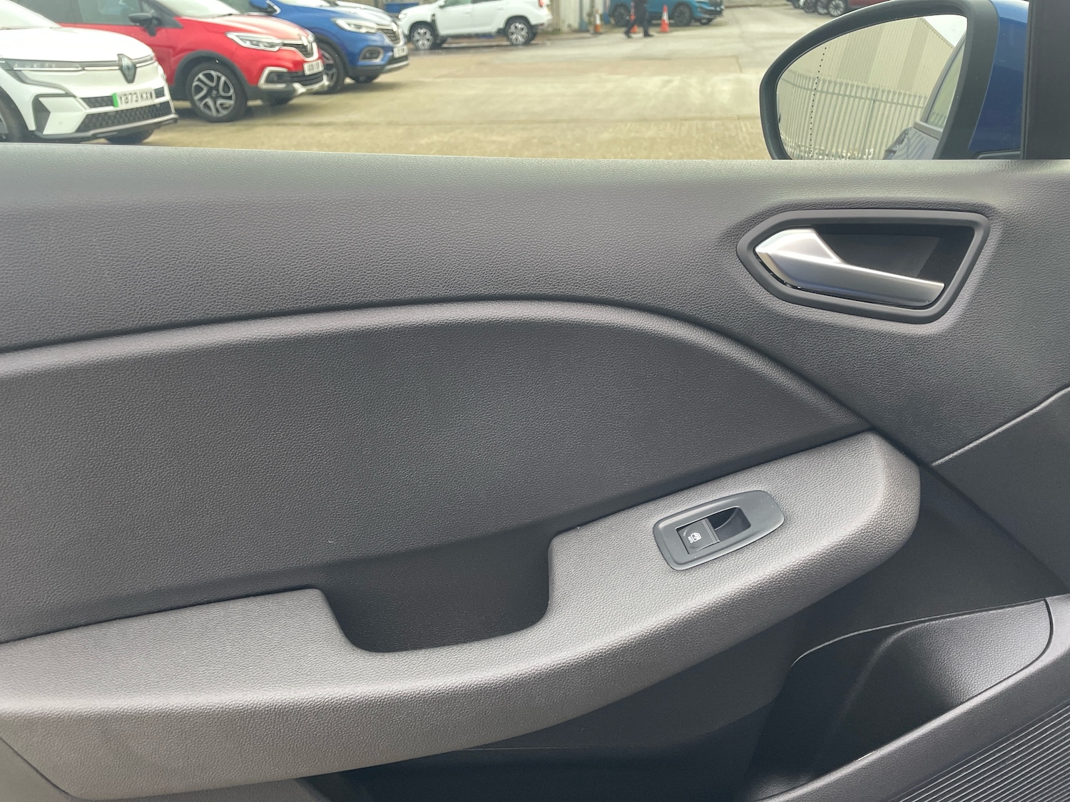 Used Renault Clio 2022 for sale - 77067940: Photo 11