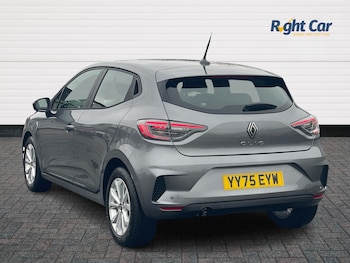 Used Renault Clio 2025 for sale - 76788398: Photo