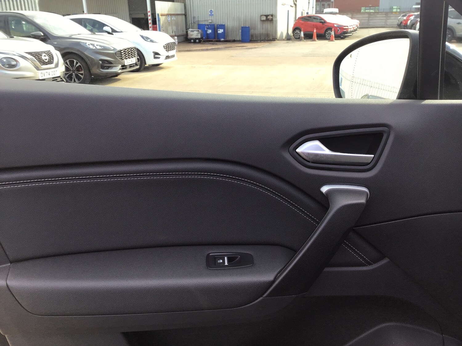 Used Renault Captur 2023 for sale - 77960027: Photo 11