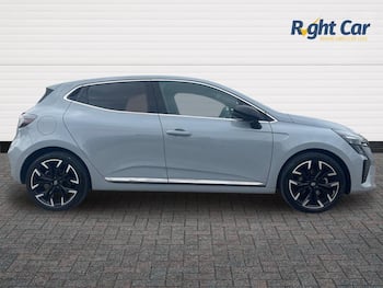 Used Renault Clio 2024 for sale - 79714465: Photo
