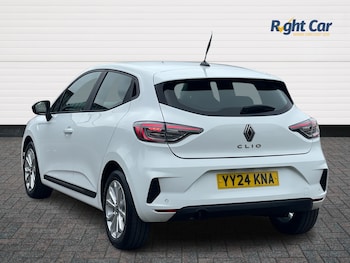 Used Renault Clio 2024 for sale - 75637101: Photo
