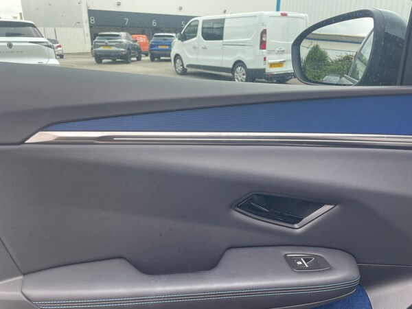 Used Renault Scenic E-Tech 2024 for sale - 73813579: Photo 11