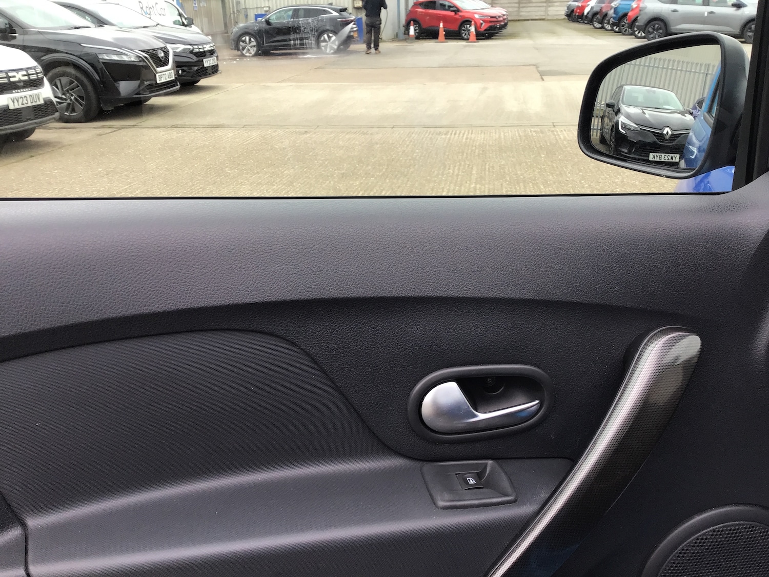 Used Dacia Sandero Stepway 2018 for sale - 77885498: Photo 11