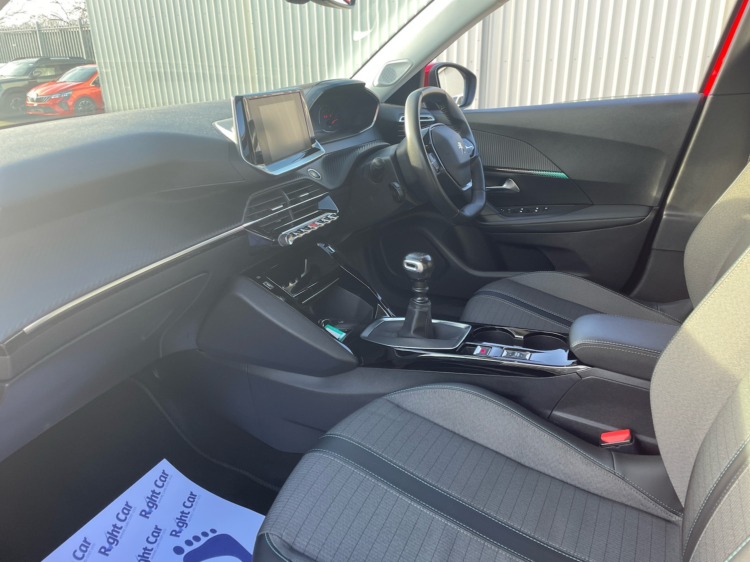 Used Peugeot 2008 2021 for sale - 76593488: Photo 2