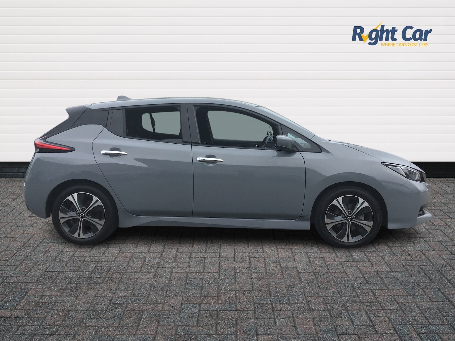 Used Nissan Leaf 2021 for sale - 77685819: Photo 4