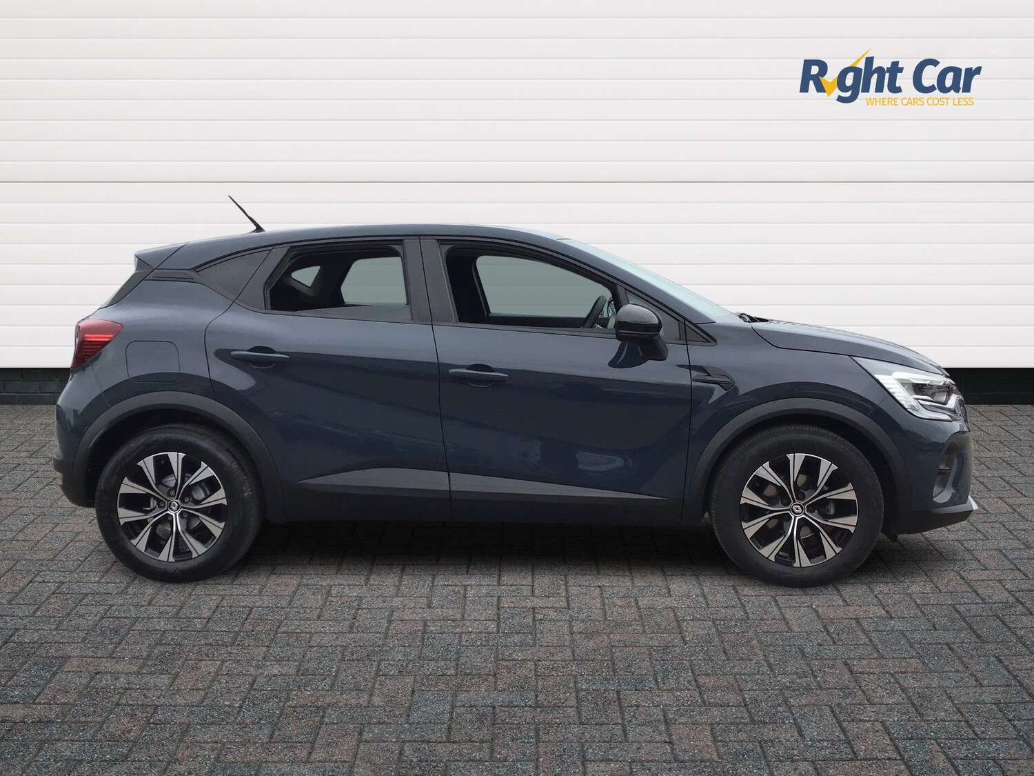Used Renault Captur 2023 for sale - 78009162: Photo 4