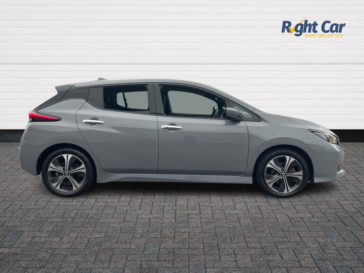 Used Nissan Leaf 2021 for sale - 76563397: Photo 4