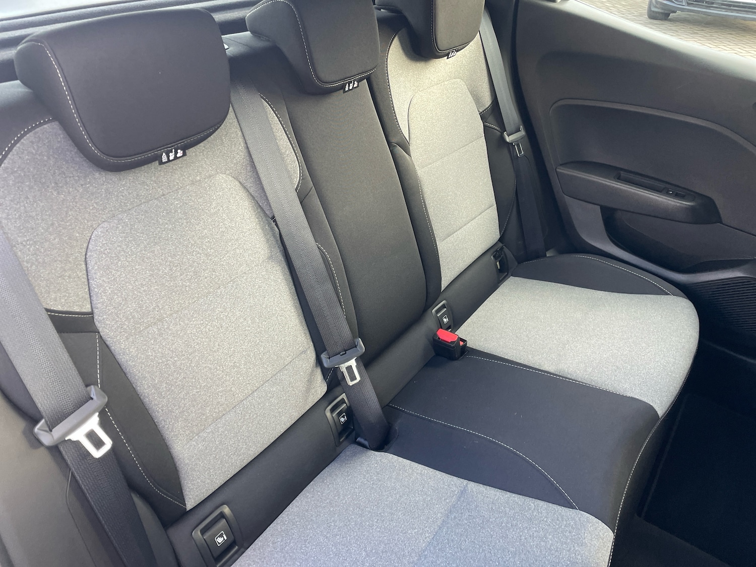 Used Renault Clio 2024 for sale - 76339070: Photo 10