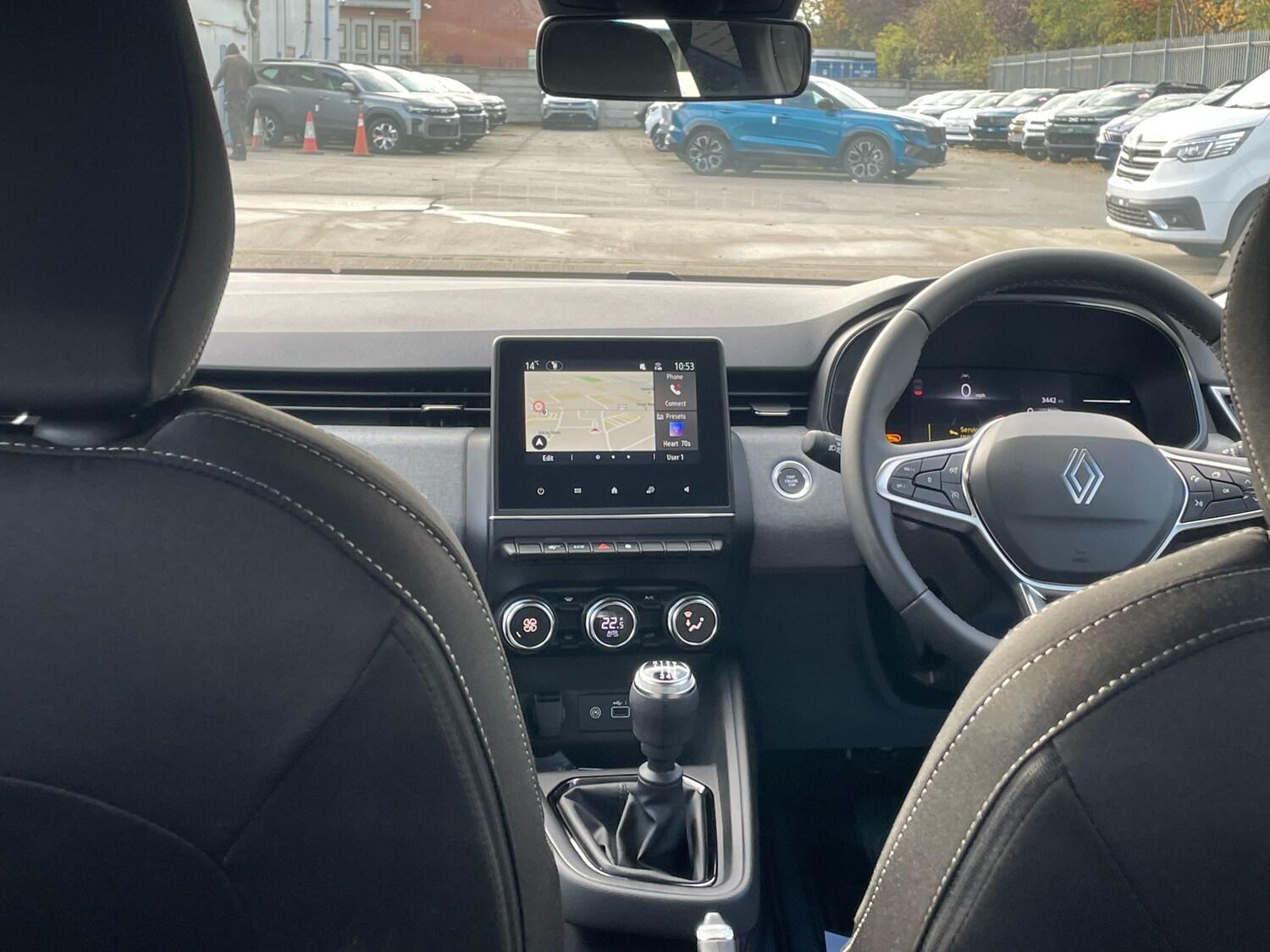 Used Renault Clio 2024 for sale - 76339070: Photo 8
