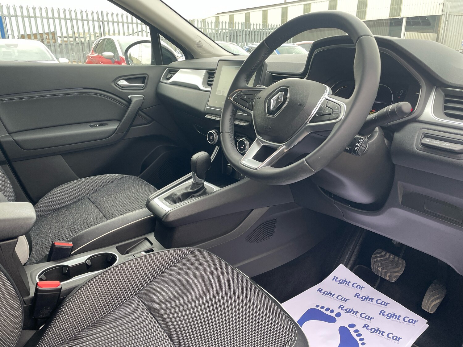 Used Renault Captur 2023 for sale - 78103424: Photo 6