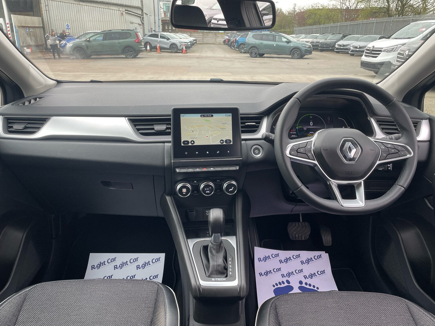 Used Renault Captur 2023 for sale - 78103424: Photo 8