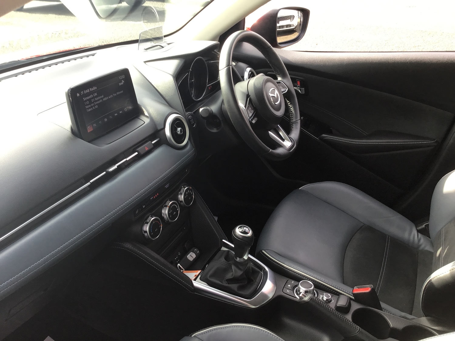 Used Mazda Mazda2 2020 for sale - 77413965: Photo 2