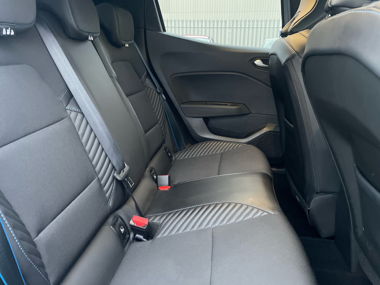 Used Renault Clio 2025 for sale - 77031555: Photo 10