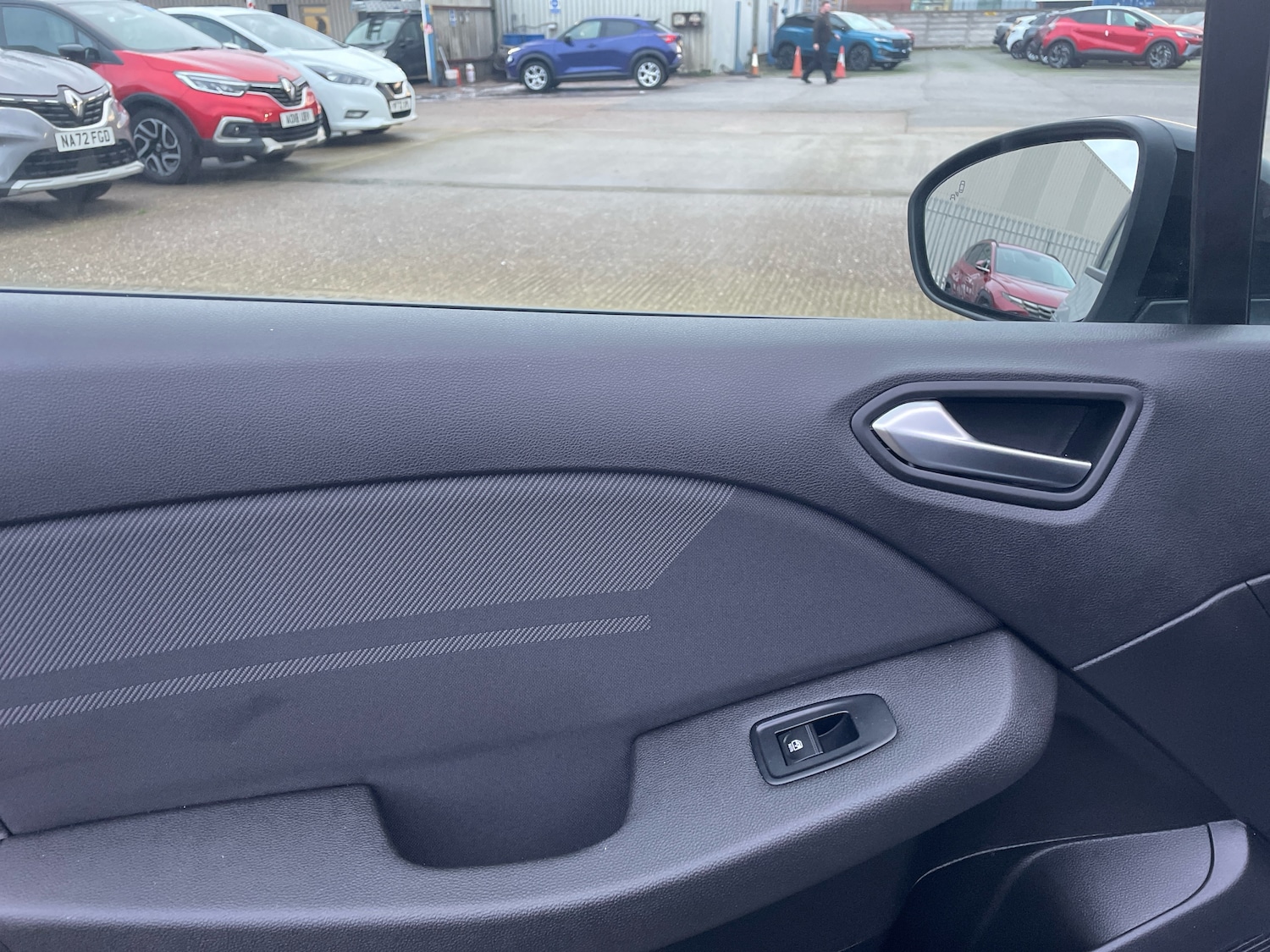 Used Renault Clio 2025 for sale - 77031555: Photo 11