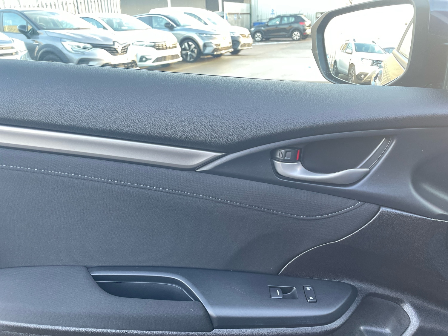 Used Honda Civic 2020 for sale - 76661124: Photo 11