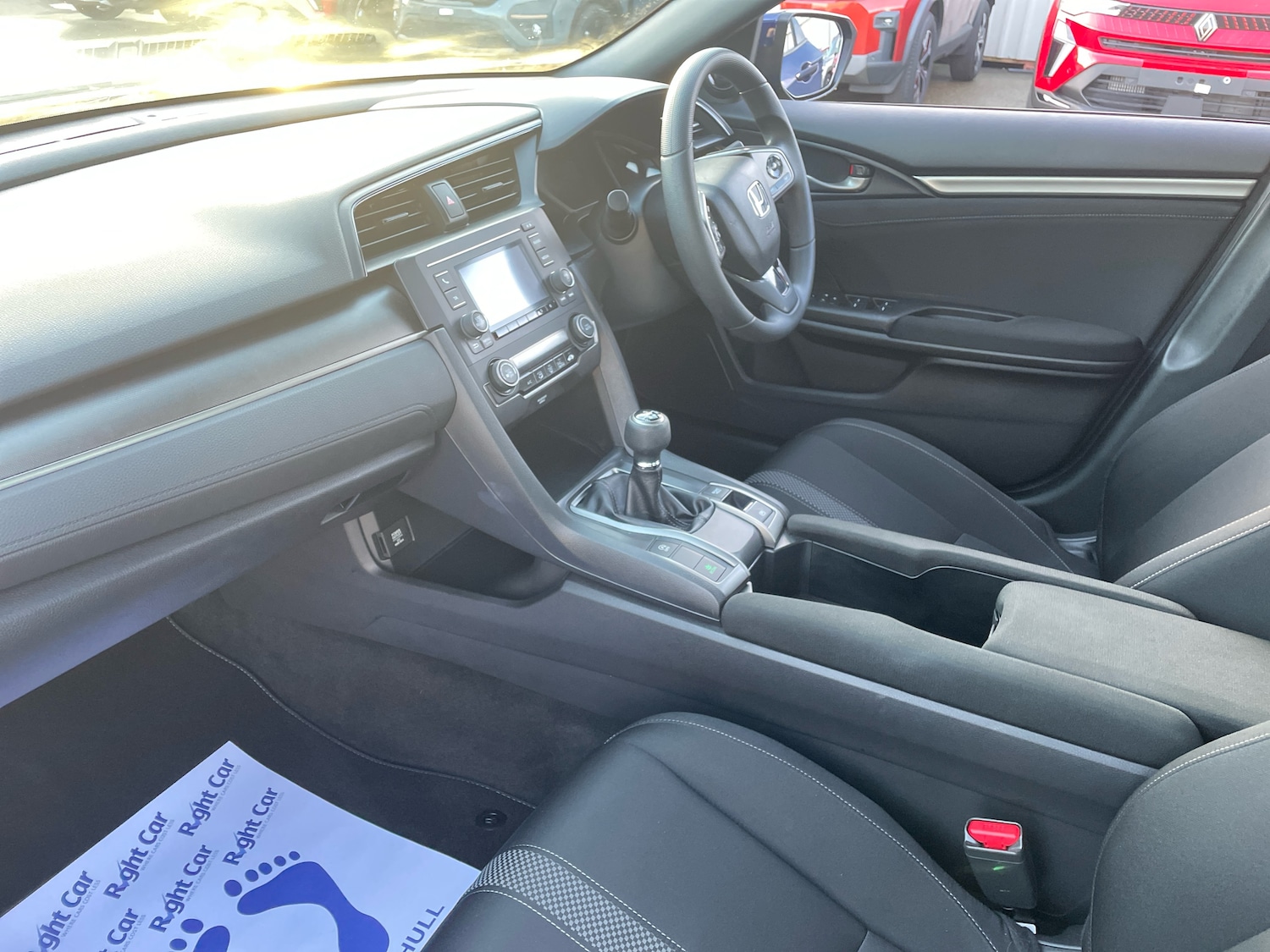 Used Honda Civic 2020 for sale - 76661124: Photo 2