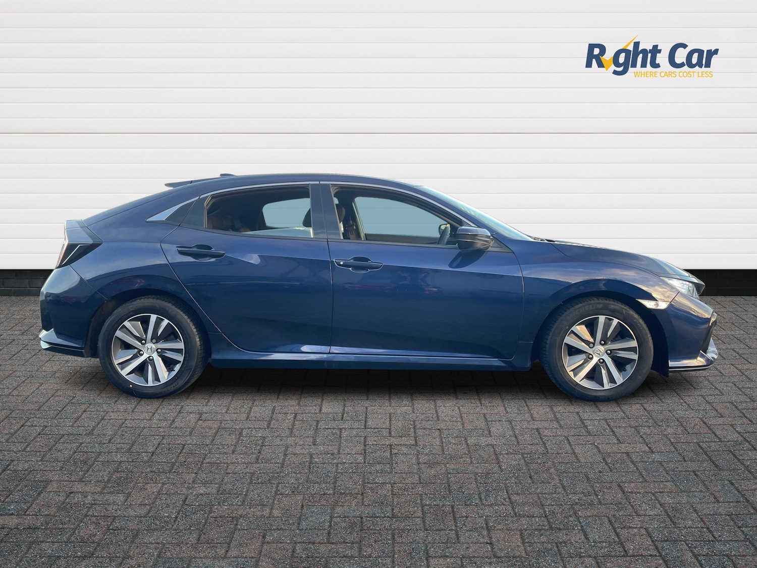 Used Honda Civic 2020 for sale - 76661124: Photo 4