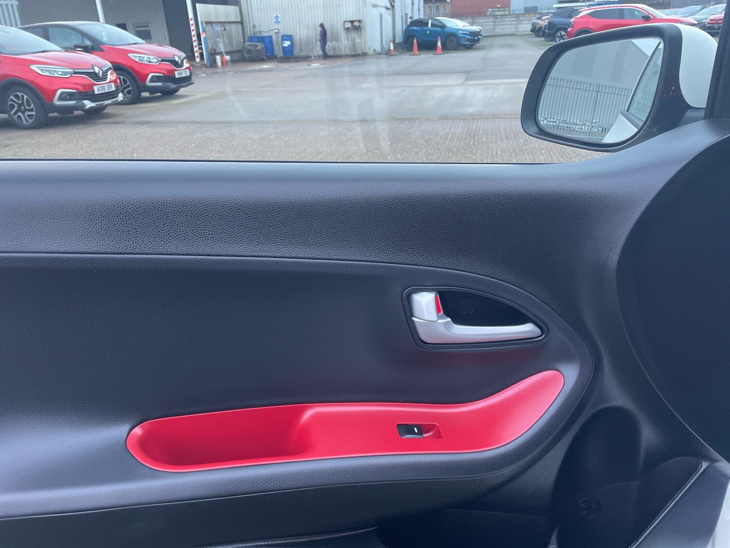 Used Kia Picanto 2017 for sale - 76977948: Photo 11