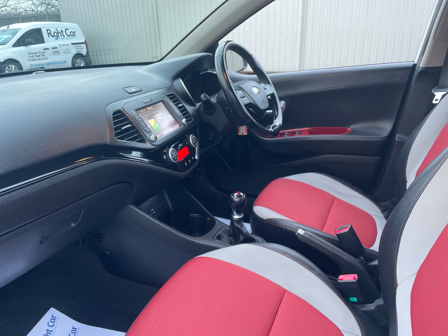 Used Kia Picanto 2017 for sale - 76977948: Photo 2