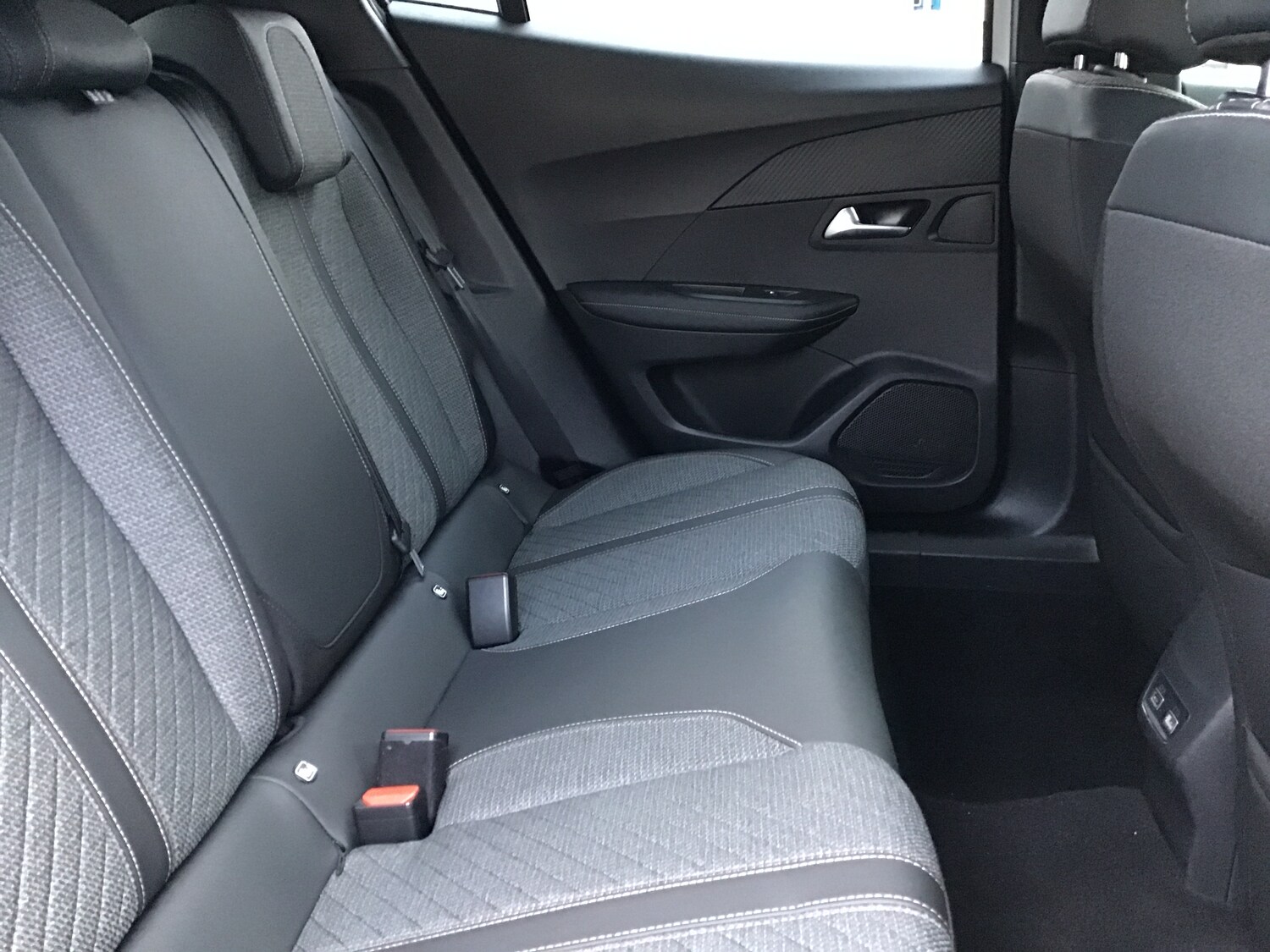 Used Peugeot 2008 2024 for sale - 77826599: Photo 10