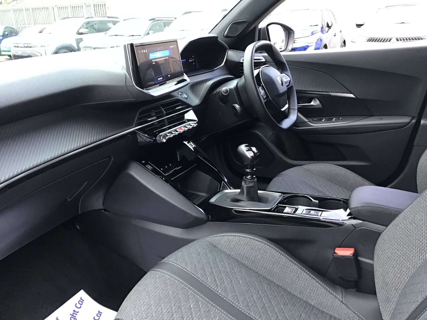 Used Peugeot 2008 2024 for sale - 77826599: Photo 2