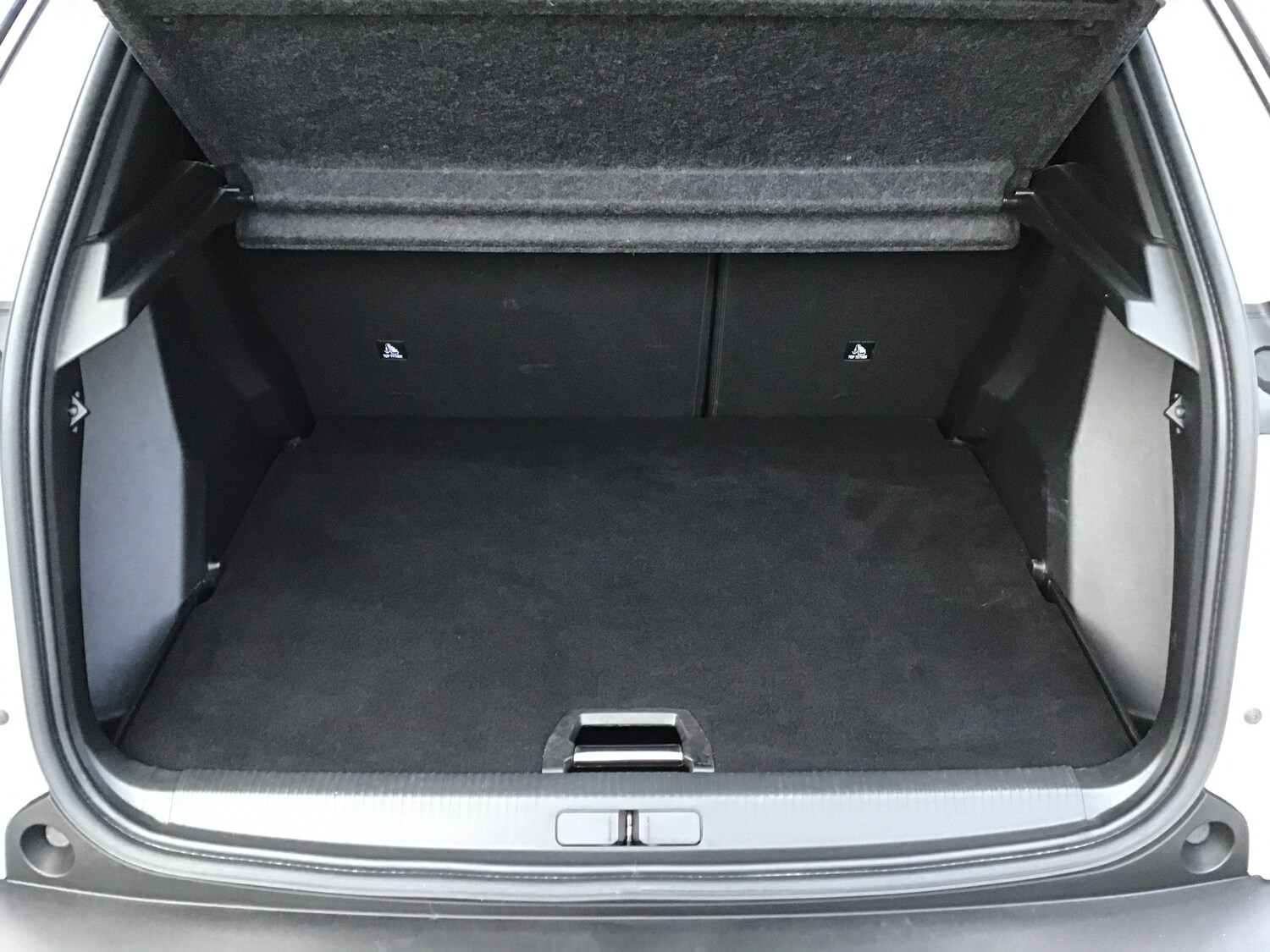 Used Peugeot 2008 2024 for sale - 77826599: Photo 9