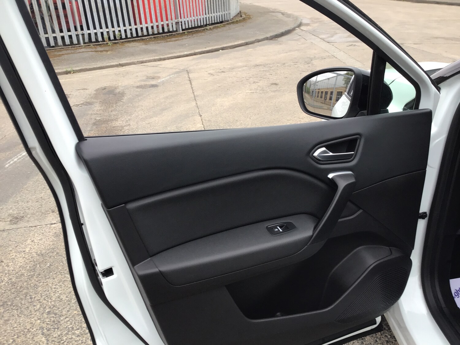 Used Renault Captur 2022 for sale - 78103428: Photo 11