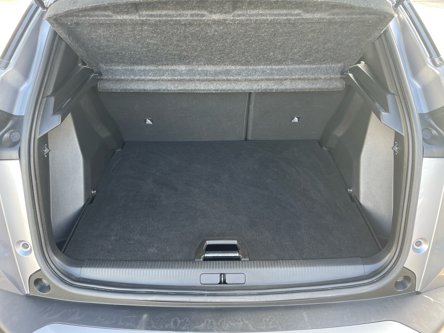 Used Peugeot 2008 2024 for sale - 78049851: Photo 9